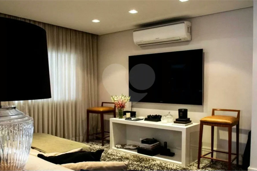 Apartamento à venda com 3 suítes em Santana, São Paulo, SP