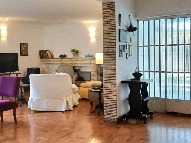Casa Térrea à venda com 4 quartos, sendo 1 suíte,  em Brooklin Velho, São Paulo, SP