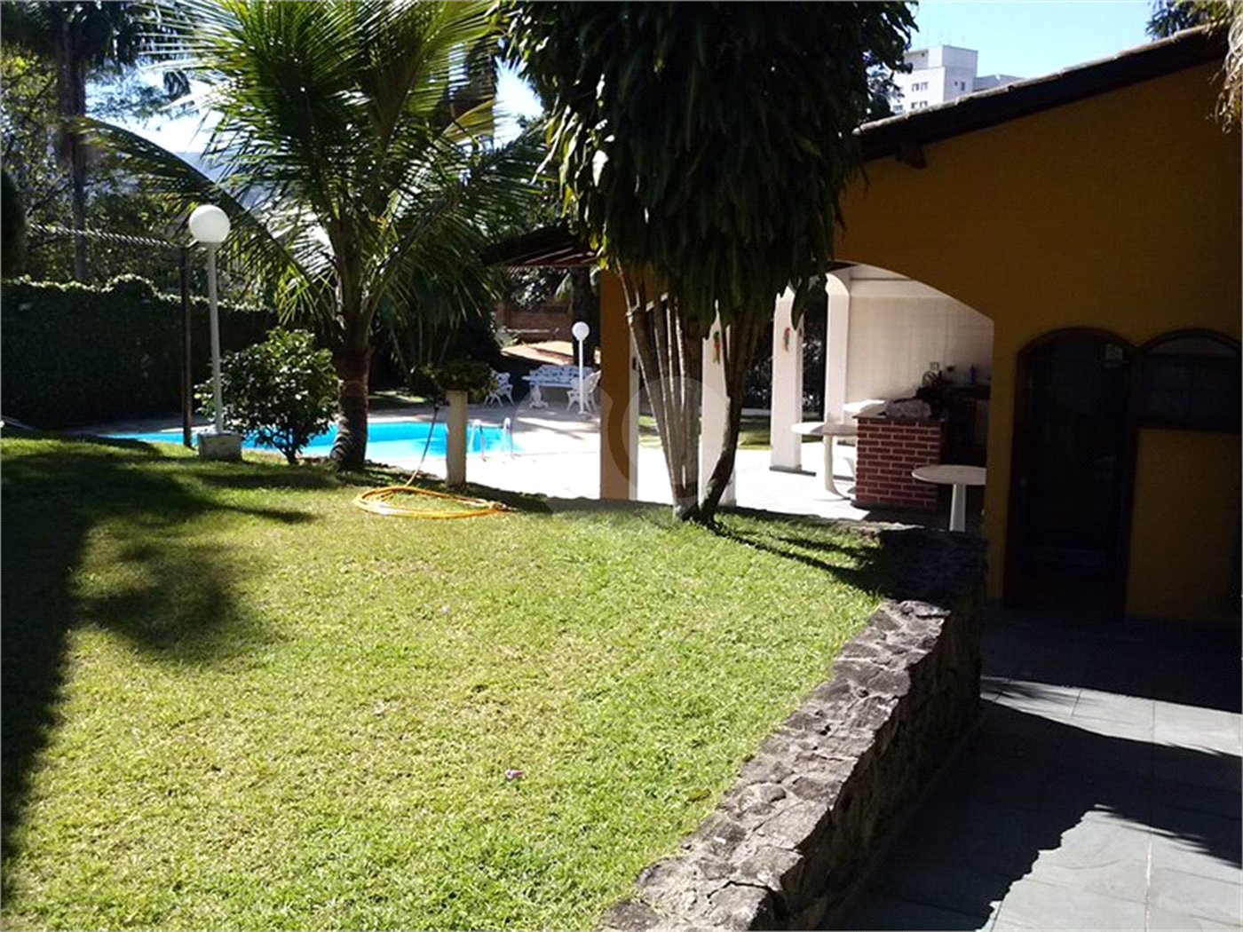 Sobrado à venda com 4 quartos, sendo 2 suítes, em Horto, São Paulo, SP