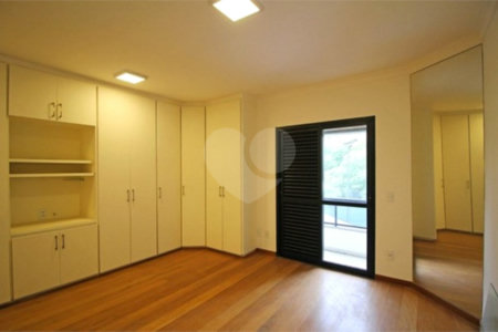 Apartamento à venda com 4 quartos, sendo 3 suítes, em Vila Suzana, São Paulo, SP