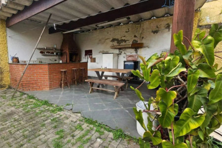 Casa Térrea à venda com 3 quartos, sendo 1 suíte, no Centro, Poá, SP