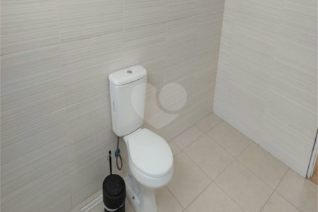 Sobrado à venda com 3 quartos, sendo 2 suítes, em Vila Paulicéia, São Paulo, SP