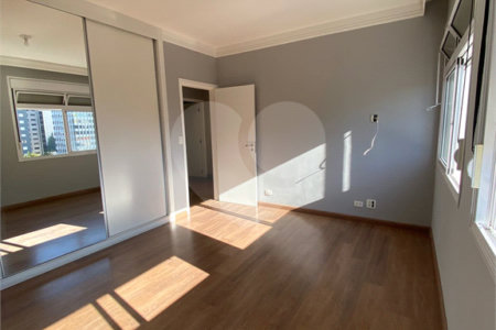 Apartamento à venda com 3 quartos em Vila Mariana, São Paulo, SP