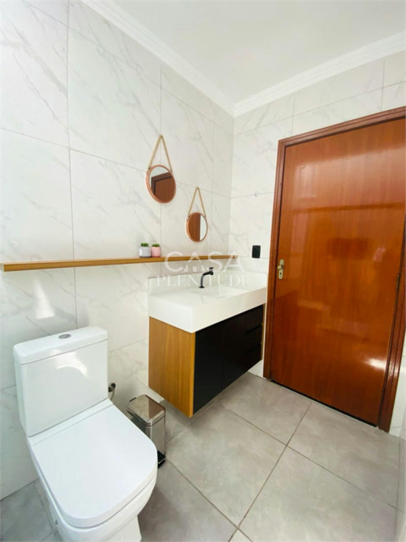 Casa à venda com 2 quartos, sendo 1 suíte, em Vila Fiori, Sorocaba, SP