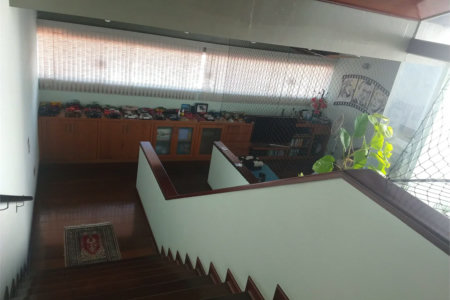 Sobrado à venda com 4 quartos, sendo 1 suíte,  em Parque dos Príncipes, São Paulo, SP