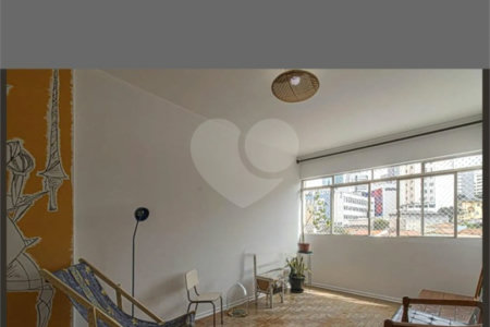 Apartamento à venda com 3 quartos, sendo 1 suíte,  em Aclimação, São Paulo, SP