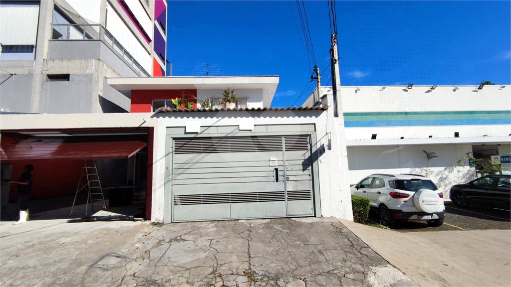 Casa à venda com 3 quartos, sendo 1 suíte, em Mirandópolis, São Paulo, SP