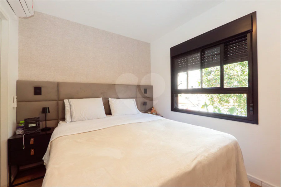 Casa em Condomínio | 98,40 m² | 2 Suítes | Rooftop com Jacuzzi | 2 Vagas | Porteira Fechada