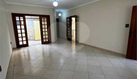 Casa à venda com 3 quartos em Parque da Lagoa, Itapetininga, SP