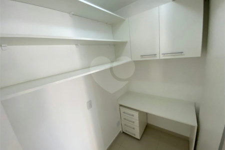 Apartamento à venda com 3 quartos, sendo 1 suíte, em Vila Olímpia, São Paulo, SP