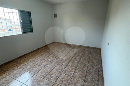 Casa à venda com 4 quartos em Jardim Casa Branca, Suzano, SP