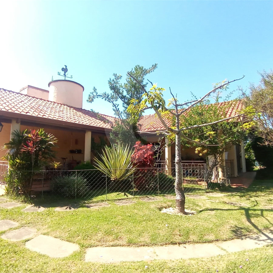 Casa à venda com 3 quartos, sendo 1 suíte, em Santa Claudina, Vinhedo, SP