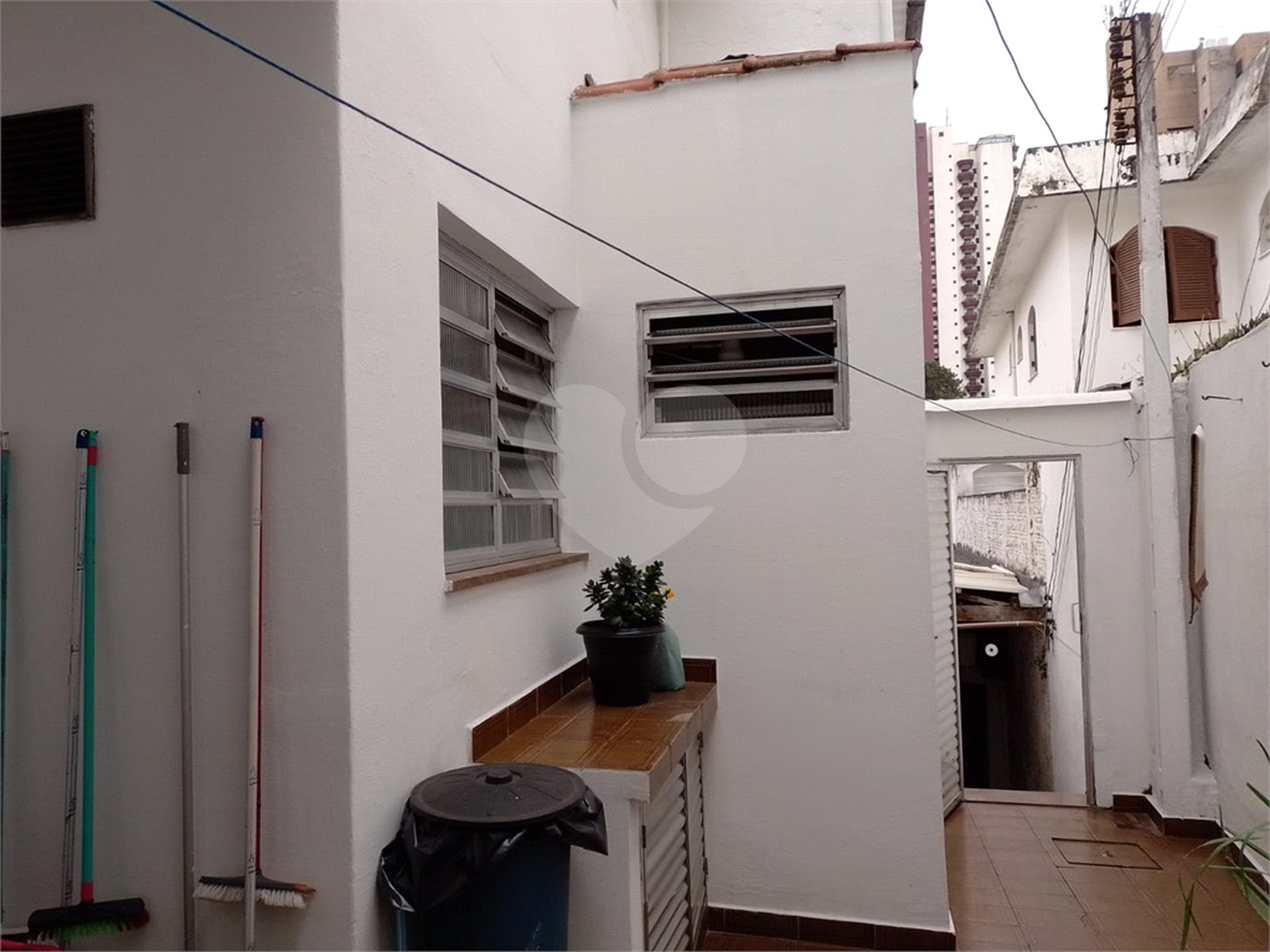 Sobrado à venda com 8 quartos, sendo 3 suítes, em Tucuruvi, São Paulo, SP