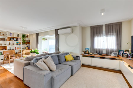 Apartamento à venda com 3 quartos, sendo 2 suítes,  em Jardim Marajoara, São Paulo, SP