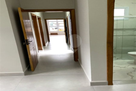 Casa à venda com 3 quartos, sendo 1 suíte, no condomínio Vila Ytu, Indaiatuba - SP