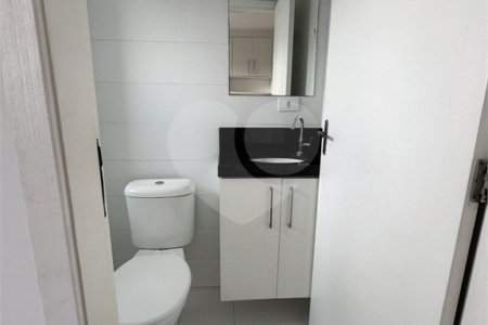 Apartamento à venda ou para alugar com 2 quartos, sendo 1 suíte, em Vila Assunção, Santo André, SP