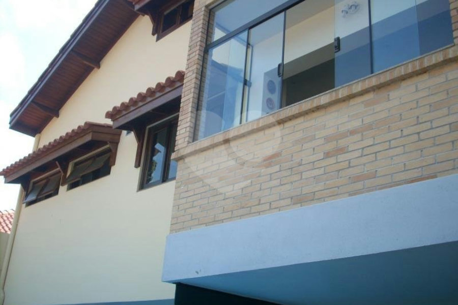 Sobrado à venda com 4 quartos, sendo 2 suítes, em Tremembé, São Paulo, SP