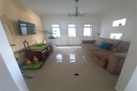 Sobrado à venda com 3 quartos, sendo 1 suíte, em Jardim Franca, São Paulo, SP