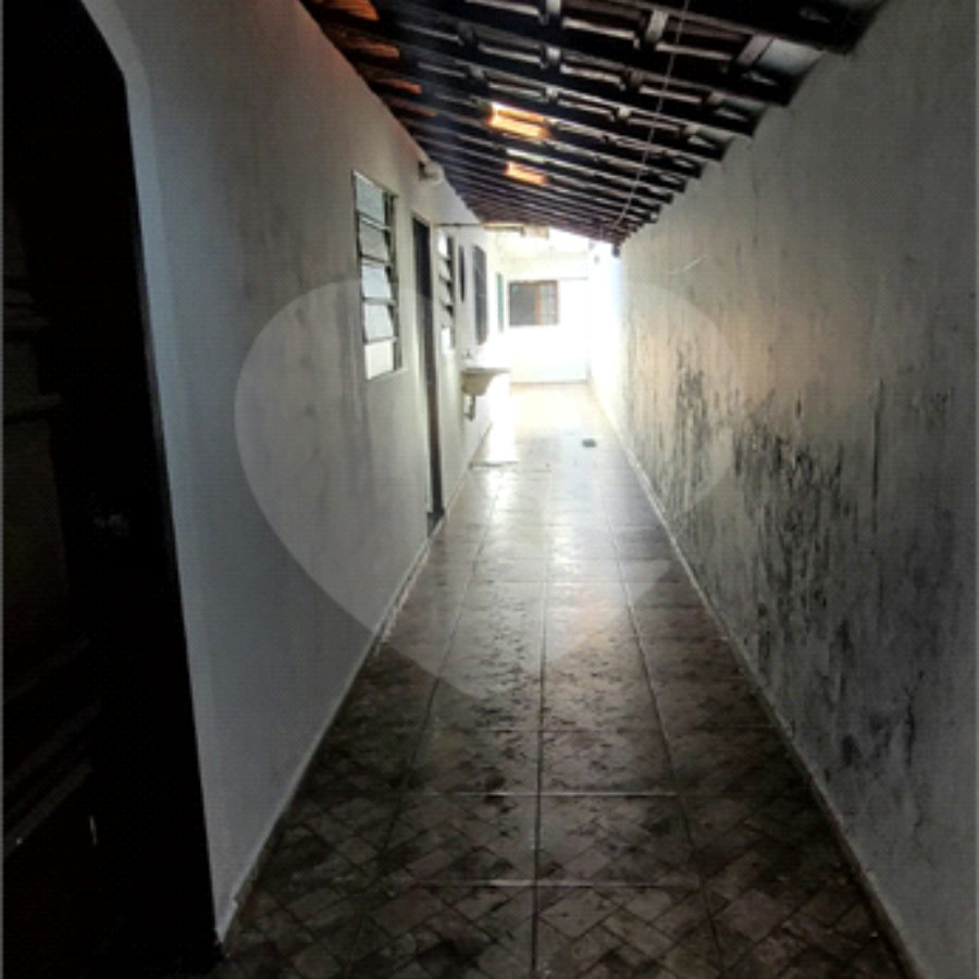 Casa à venda com 3 quartos em Conjunto Residencial Cocuera, Mogi das Cruzes, SP