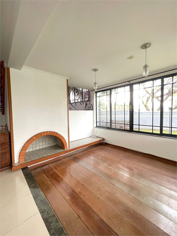 Casa à venda com 3 quartos, sendo 1 suíte, em Jardim Tapajós, Atibaia, SP