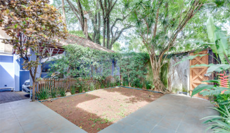 Casa à venda com 2 suítes em Alto da Boa Vista, São Paulo, SP
