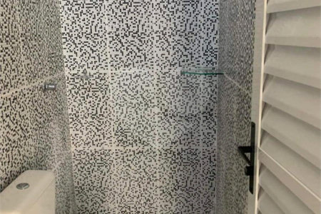 Casa à venda com 2 quartos, sendo 1 suíte, no condomínio Sem Nome, Suzano - SP