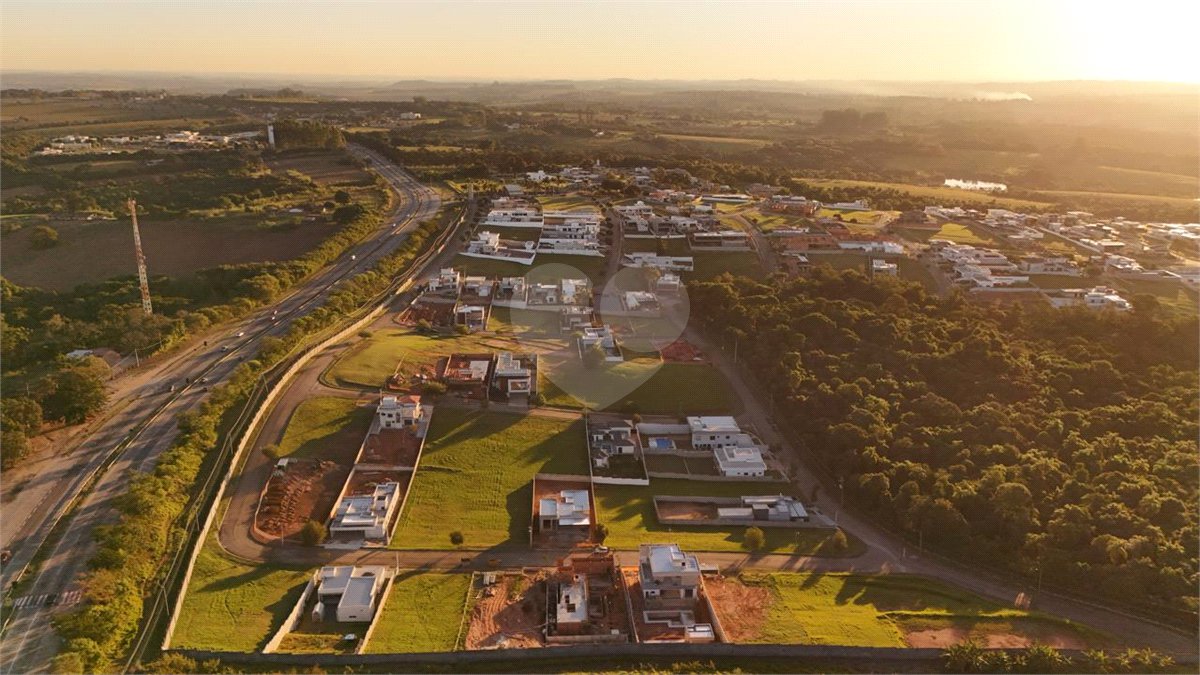 Terreno à venda no condomínio Fazenda Jequetibá, Sorocaba - SP
