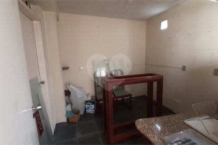 Casa à venda com 3 quartos, sendo 1 suíte, em Alto da Boa Vista, São Paulo, SP