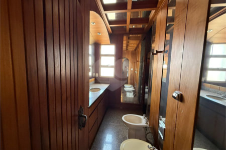 Apartamento à venda com 4 quartos, sendo 2 suítes, no Centro, Araraquara, SP