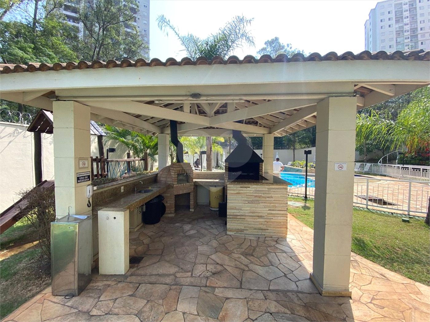 Apartamento à venda com 2 quartos em Parque Reboucas, São Paulo, SP