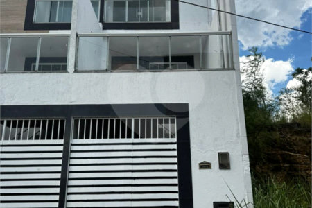 Casa à venda com 2 quartos, sendo 1 suíte, em Campo Grande, Rio de Janeiro, RJ