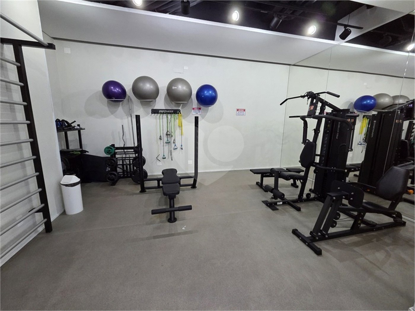 Apartamento à venda com 2 quartos, sendo 1 suíte, em Pinheiros, São Paulo, SP