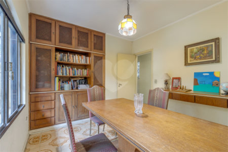 Casa à venda com 4 quartos, sendo 3 suítes,  em Alto da Boa Vista, São Paulo, SP