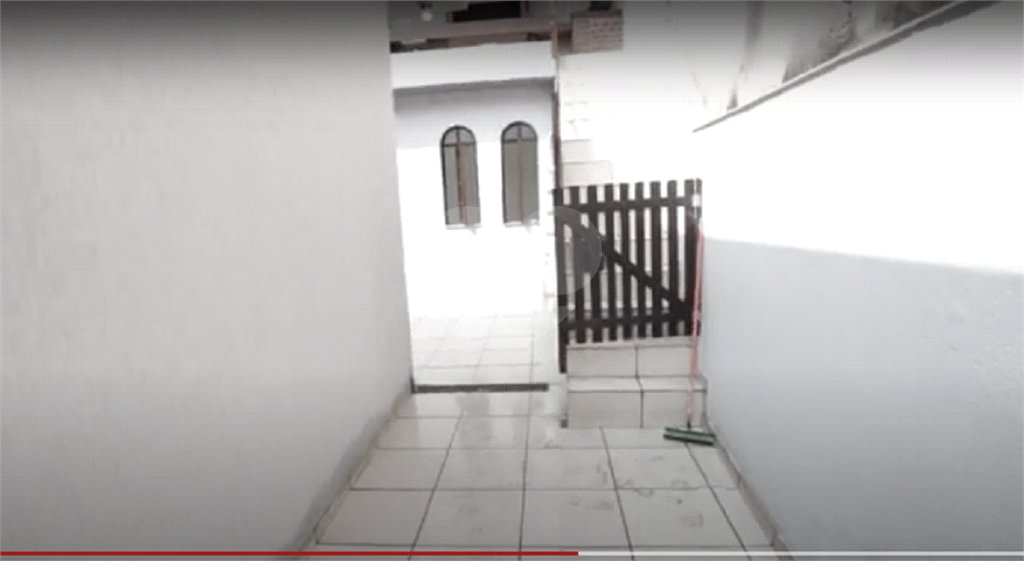 Casa à venda com 3 quartos, sendo 2 suítes,  no condomínio Não, São Paulo - SP