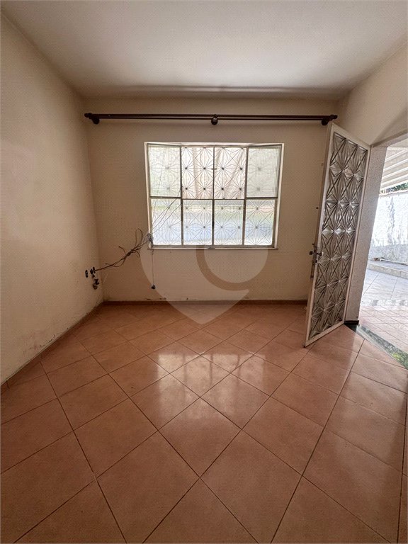 Casa Térrea à venda com 3 quartos em Campo Grande, Rio de Janeiro, RJ