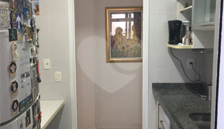 Apartamento à venda com 2 quartos, sendo 1 suíte,  em Vila Andrade, São Paulo, SP