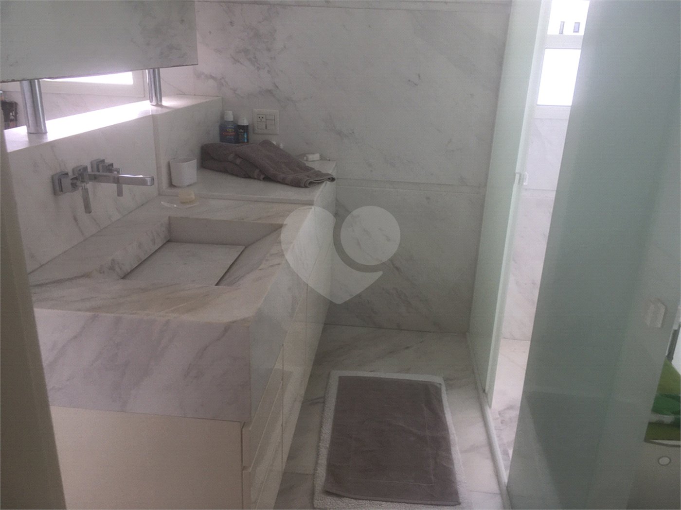 Apartamento à venda com 4 quartos, sendo 3 suítes, em Moema, São Paulo, SP