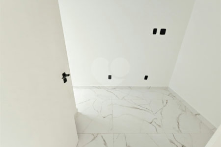 Sobrado à venda com 3 quartos, sendo 2 suítes,  em Vila Dom Pedro II, São Paulo, SP