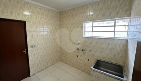 Sobrado à venda ou para alugar com 3 quartos, sendo 2 suítes, em Santana, São Paulo, SP