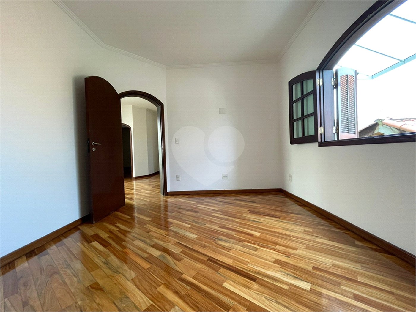 Casa à venda com 4 quartos, sendo 2 suítes,  em Jardim Pagliato, Sorocaba, SP