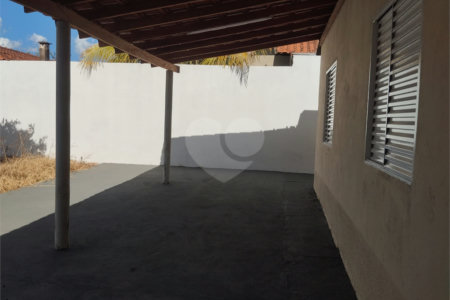 Casa à venda com 2 quartos em Jardim Roberto Selmi Dei, Araraquara, SP
