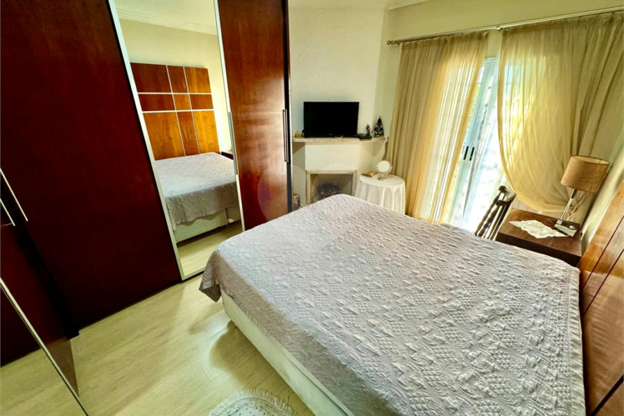 Sobrado à venda com 5 quartos, sendo 4 suítes, em Santana, São Paulo, SP