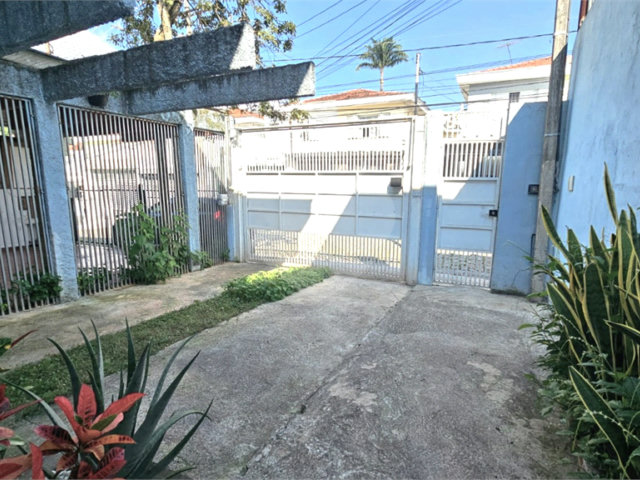 Sobrado à venda com 3 quartos em Granja Julieta, São Paulo, SP