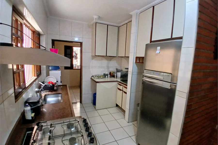 Sobrado à venda com 3 quartos, sendo 1 suíte,  em Tremembé, São Paulo, SP