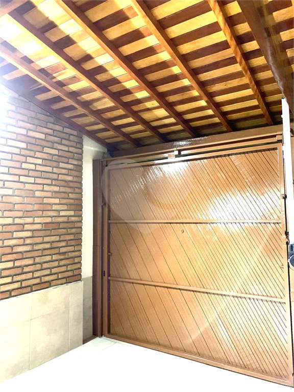 Casa à venda com 3 suítes em Vila Amorim, Suzano, SP