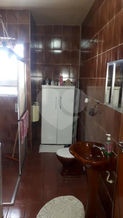 Casa à venda com 2 quartos, sendo 1 suíte, no condomínio Travessa Carmem Lúcia Carneiro,88, São Paulo - SP