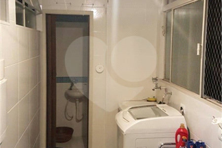Apartamento à venda com 3 quartos, sendo 1 suíte, em Aclimação, São Paulo, SP