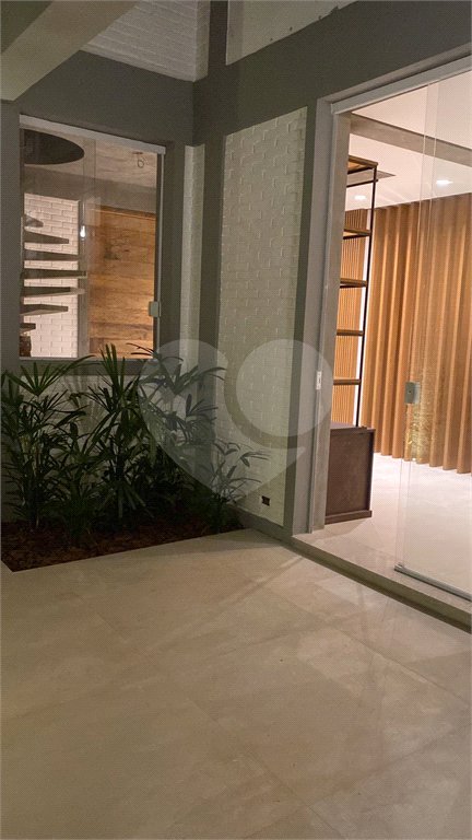 Sobrado à venda com 4 suítes em Vila Inah, São Paulo, SP