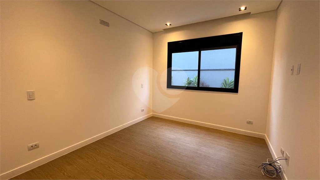 Casa à venda com 4 suítes no condomínio Residencial Granville, Atibaia - SP