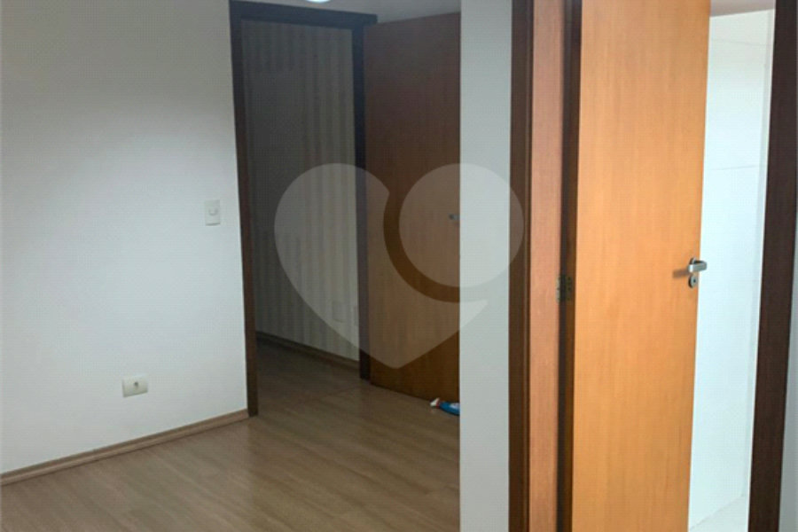 Sobrado à venda com 2 suítes em Horto, São Paulo, SP